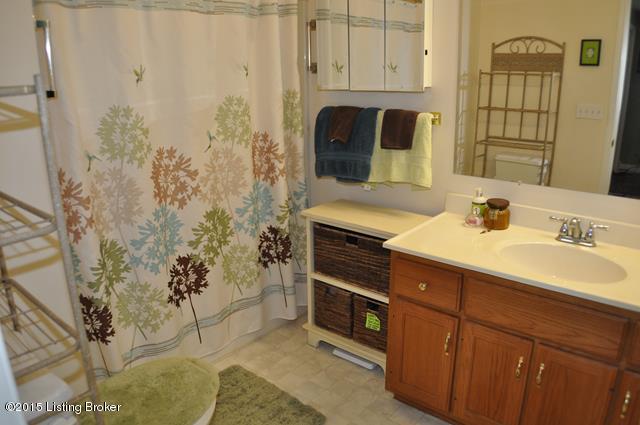 79 Foxboro Road Brandenburg, KY 40108 - Photo 8 of 33 DSC_0025 (Copy)