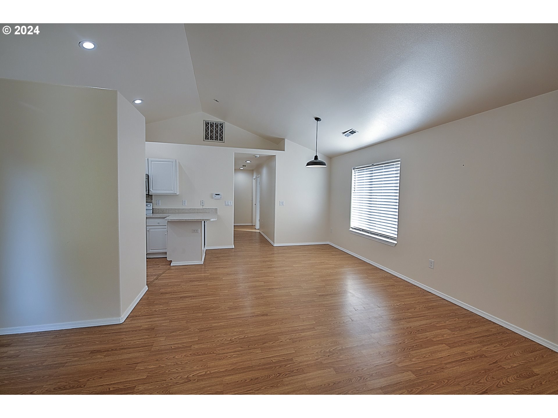 802 Southeast Rasmussen Boulevard Battle Ground, WA 98604 - Photo 13 of 45 Gallery Image 13