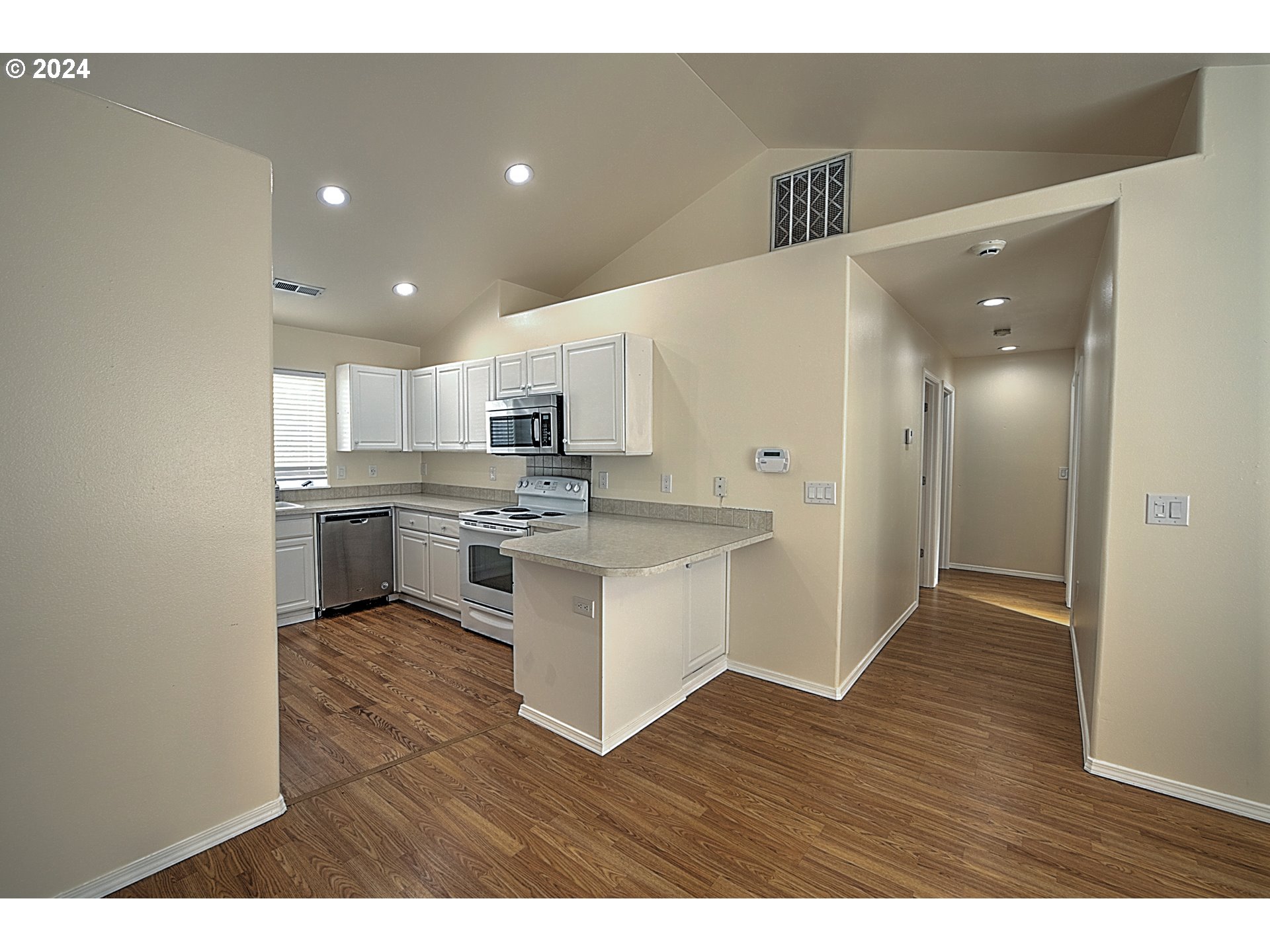 802 Southeast Rasmussen Boulevard Battle Ground, WA 98604 - Photo 16 of 45 Gallery Image 16