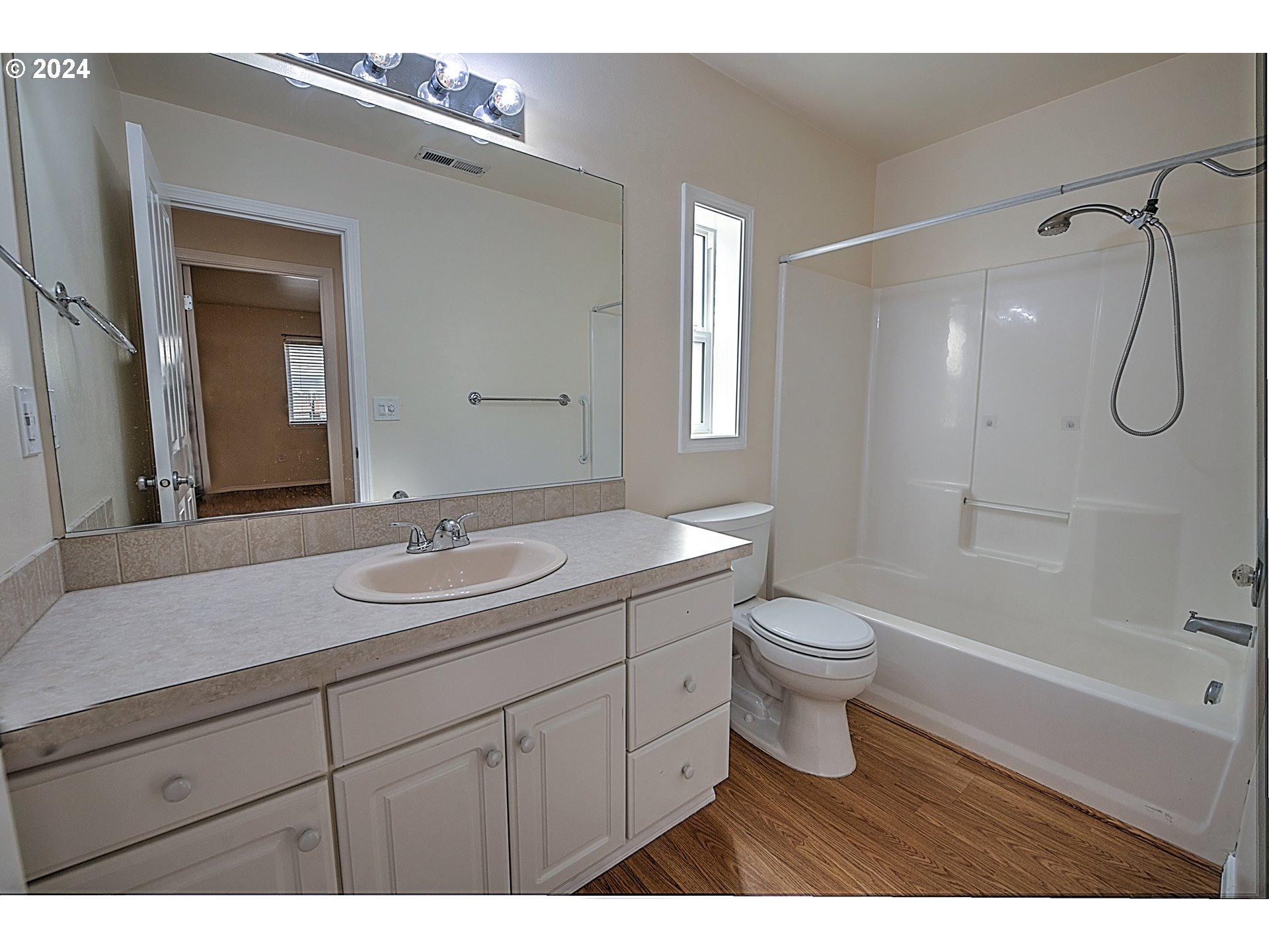 802 Southeast Rasmussen Boulevard Battle Ground, WA 98604 - Photo 36 of 45 Gallery Image 36