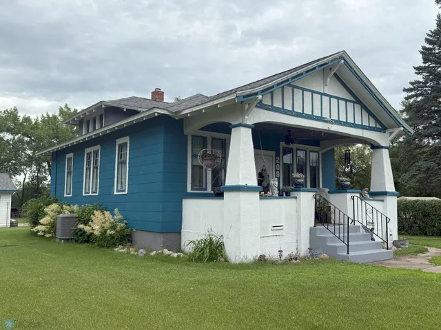 $209,900 | 209 Lincoln Avenue Northeast, Twin Valley, MN 56584