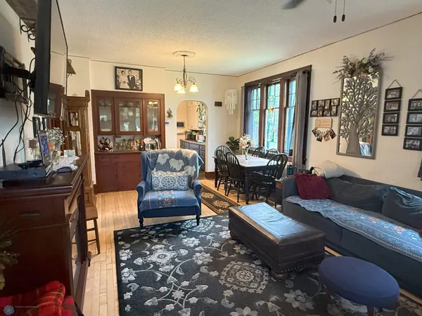 $199,900 | 209 Lincoln Avenue Northeast, Twin Valley, MN 56584