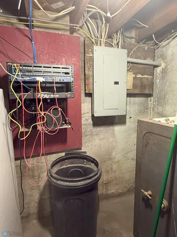 $209,900 | 209 Lincoln Avenue Northeast, Twin Valley, MN 56584