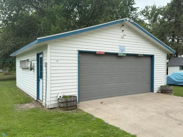 $209,900 | 209 Lincoln Avenue Northeast, Twin Valley, MN 56584