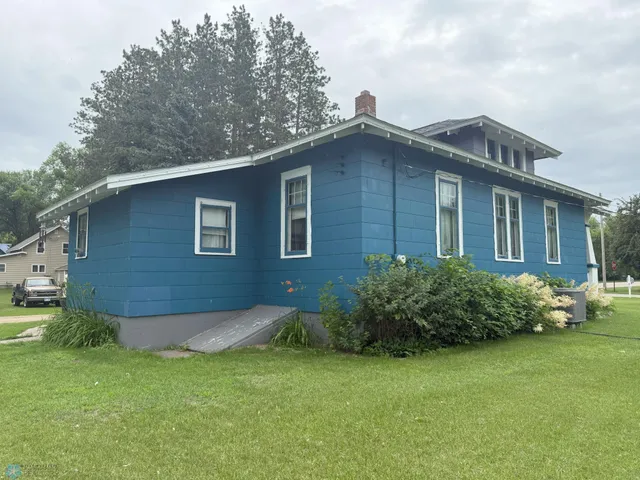 $209,900 | 209 Lincoln Avenue Northeast, Twin Valley, MN 56584