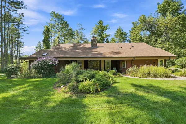 $569,000 | 6 Ragged Hill Road, Ware, MA 01082