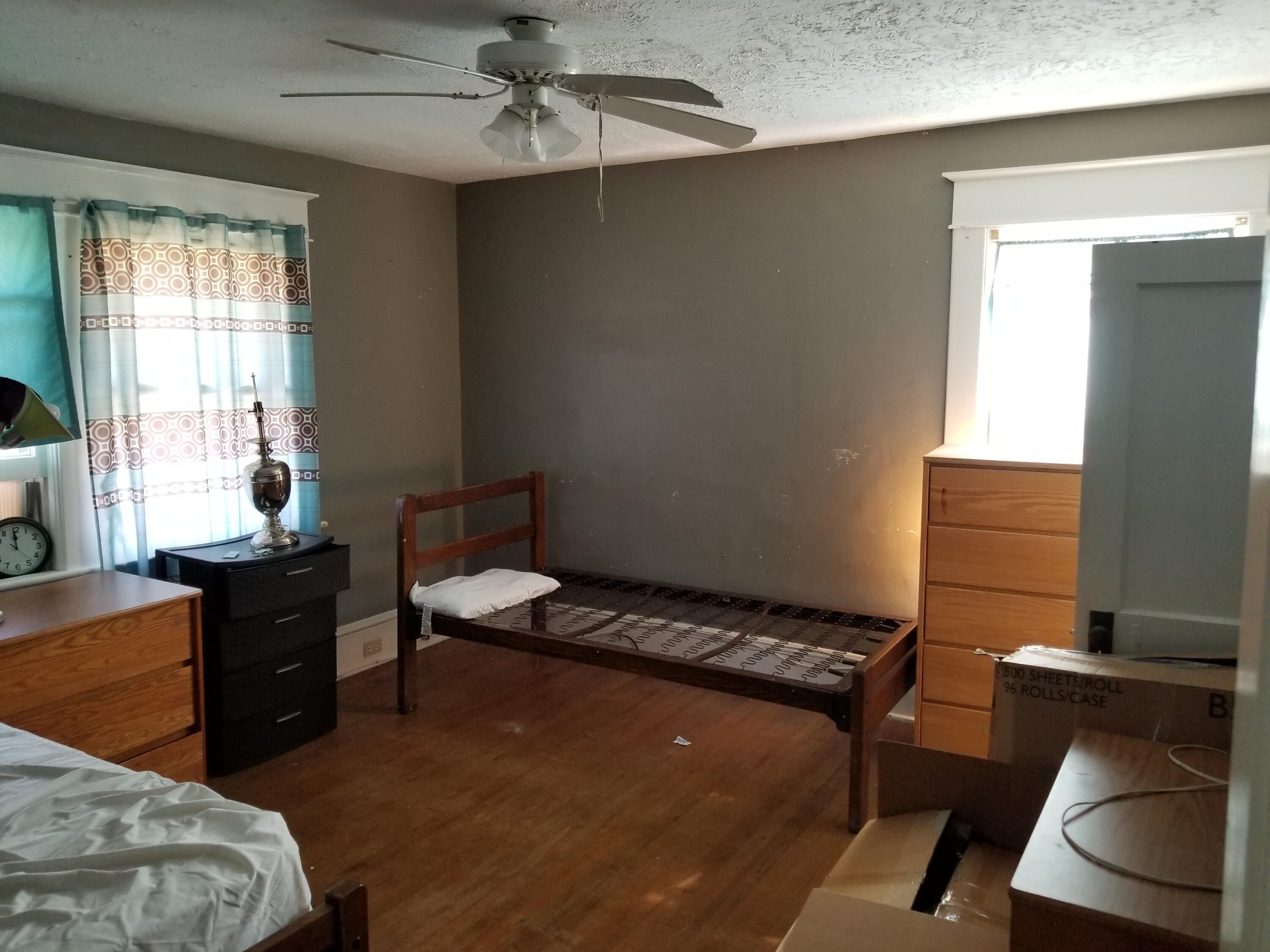 2440 Grandin Road Southwest Roanoke, VA 24015 - Photo 10 of 18 Upper bedroom 1