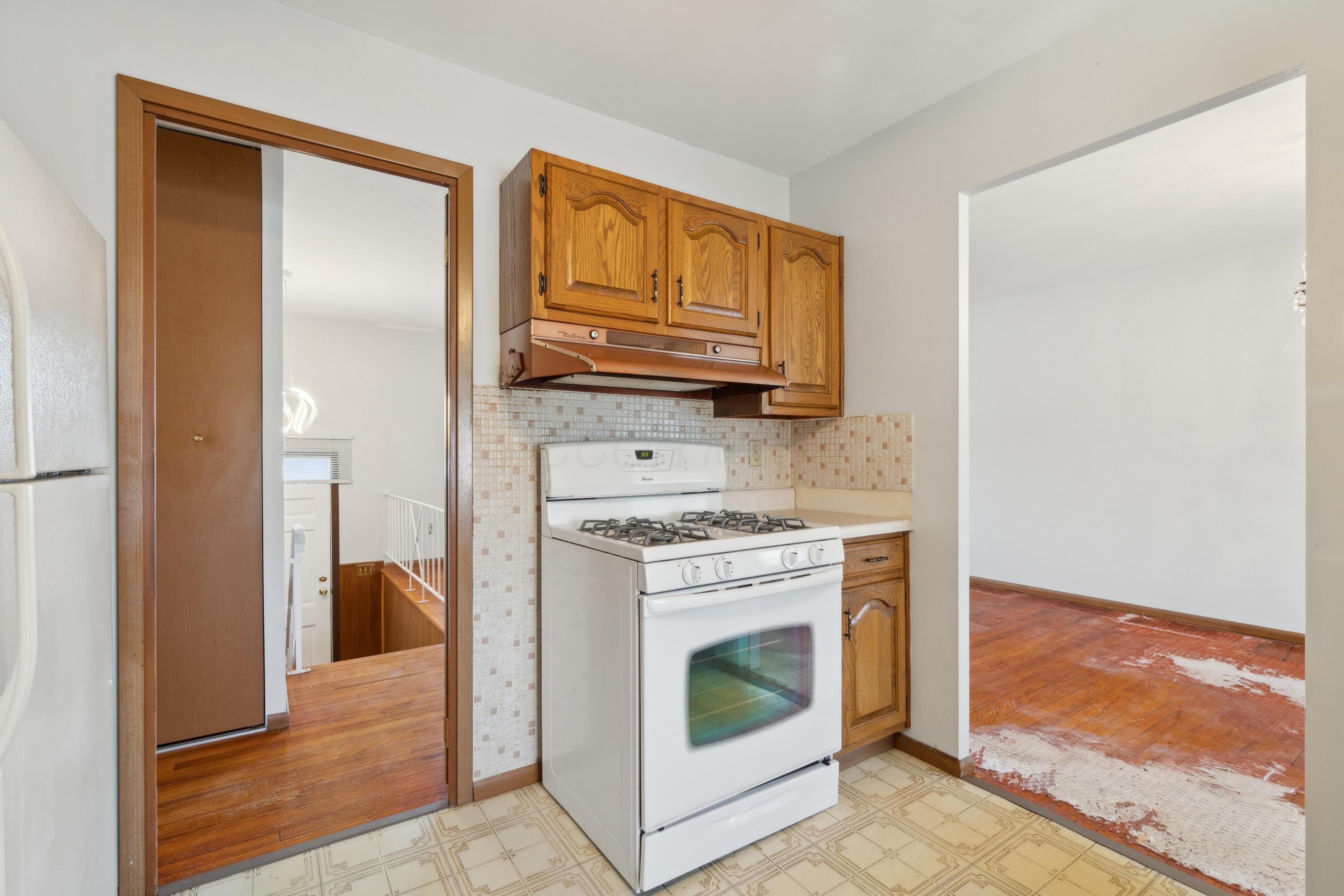 4431 Danforth Road Columbus, OH 43224 - Photo 8 of 26 dsc05227_midres
