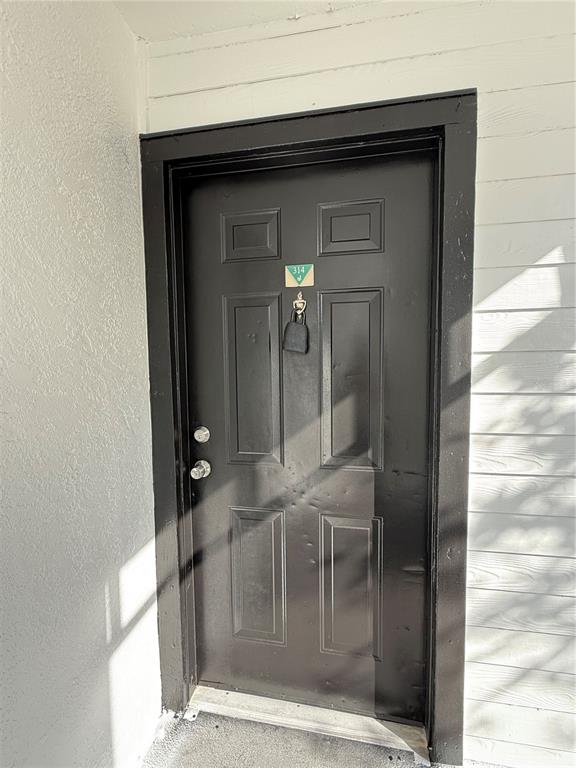 2201 Key W Court, Unit 314 Kissimmee, FL 34741 - Photo 8 of 58 a bathroom with a shower