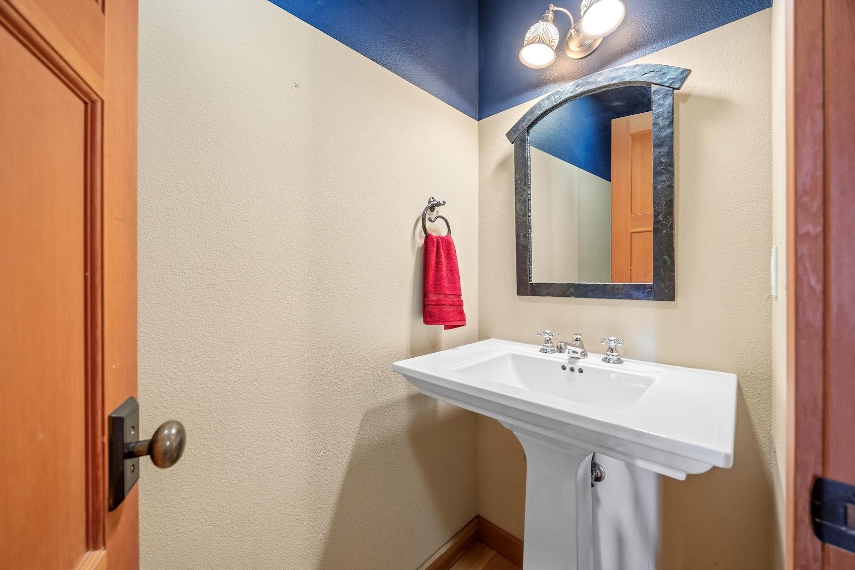 1100 Soda Springs Road Soda Springs, CA 95728 - Photo 14 of 28