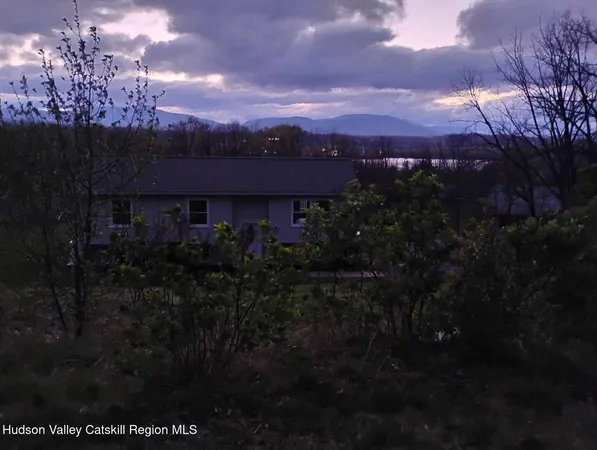 $475,000 | 1316 Woods Road, Germantown, NY 12526