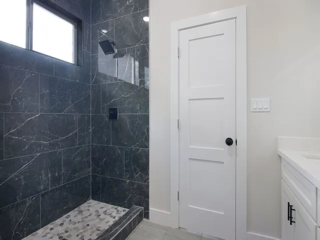 a view of utility room