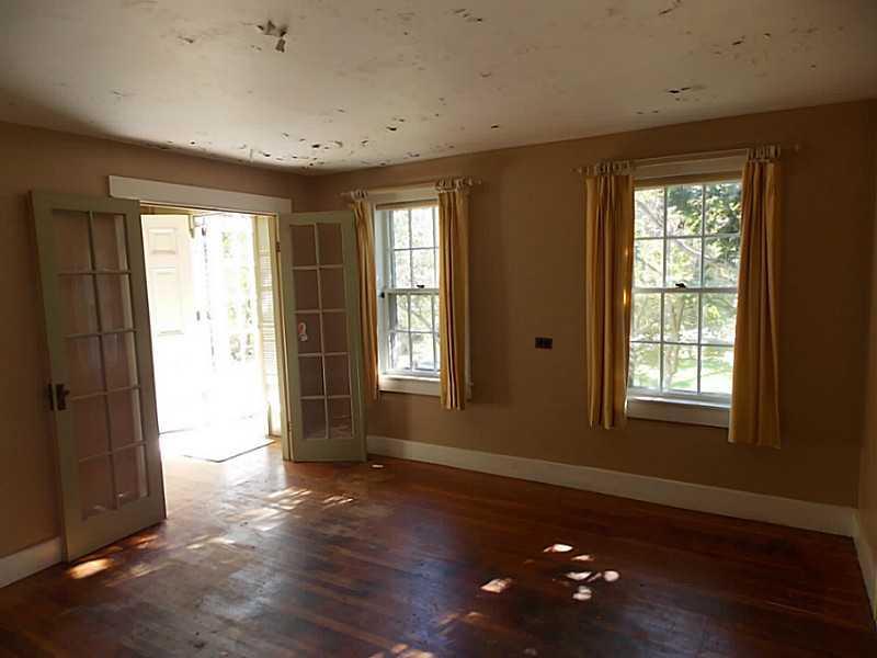 129 Brave Boat Harbor Road Kittery, ME 03905 - Photo 5 of 19 Exterior Front.