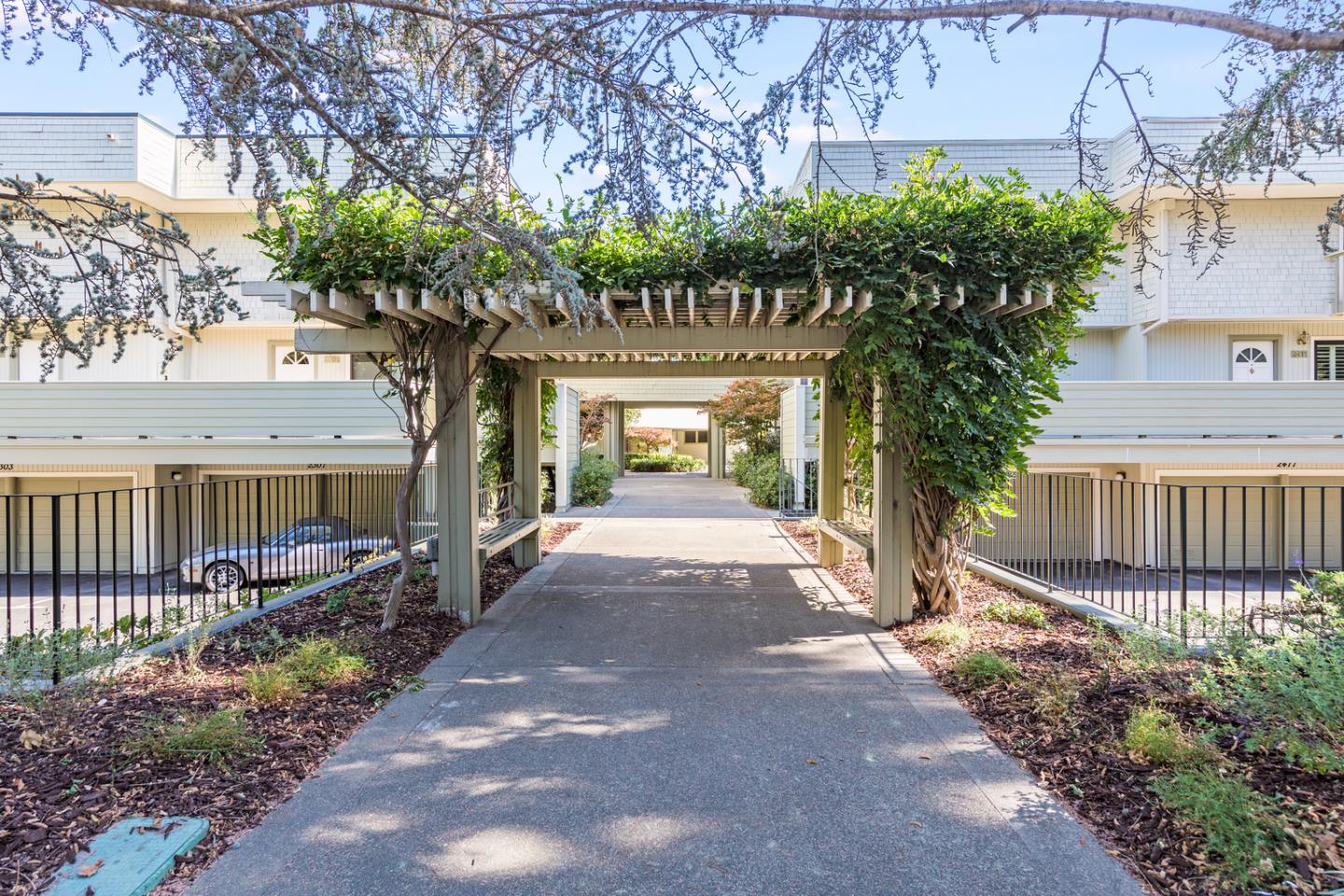 2339 Sharon Road Menlo Park, CA 94025 - Photo 25 of 27 Gallery Image 25