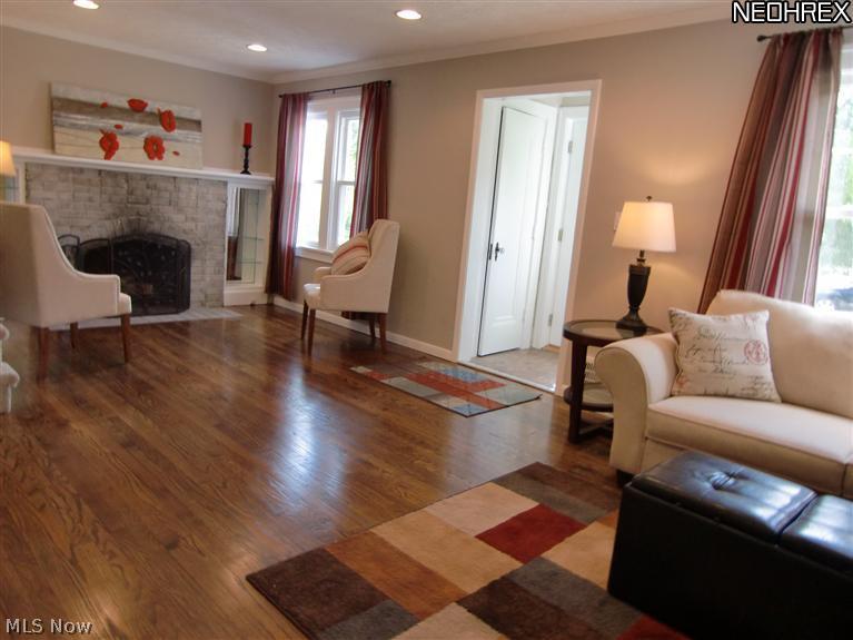 3877 Montevista Road Cleveland Heights, OH 44121 - Photo 2 of 25