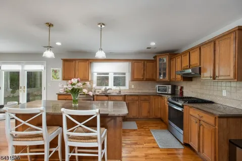 $1,300,000 | 17 Drift Road, Watchung, NJ 07069