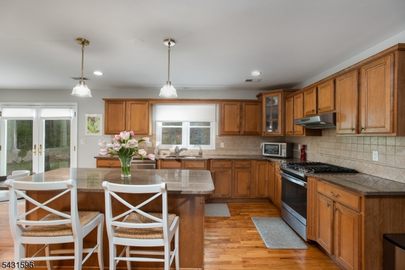 17 Drift Road Watchung, NJ 07069 - Photo 5 of 38