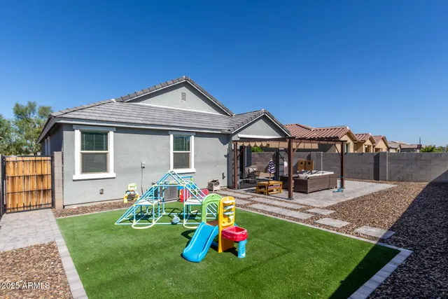 $2,395 | 631 East Buckingham Avenue, Gilbert, AZ 85297