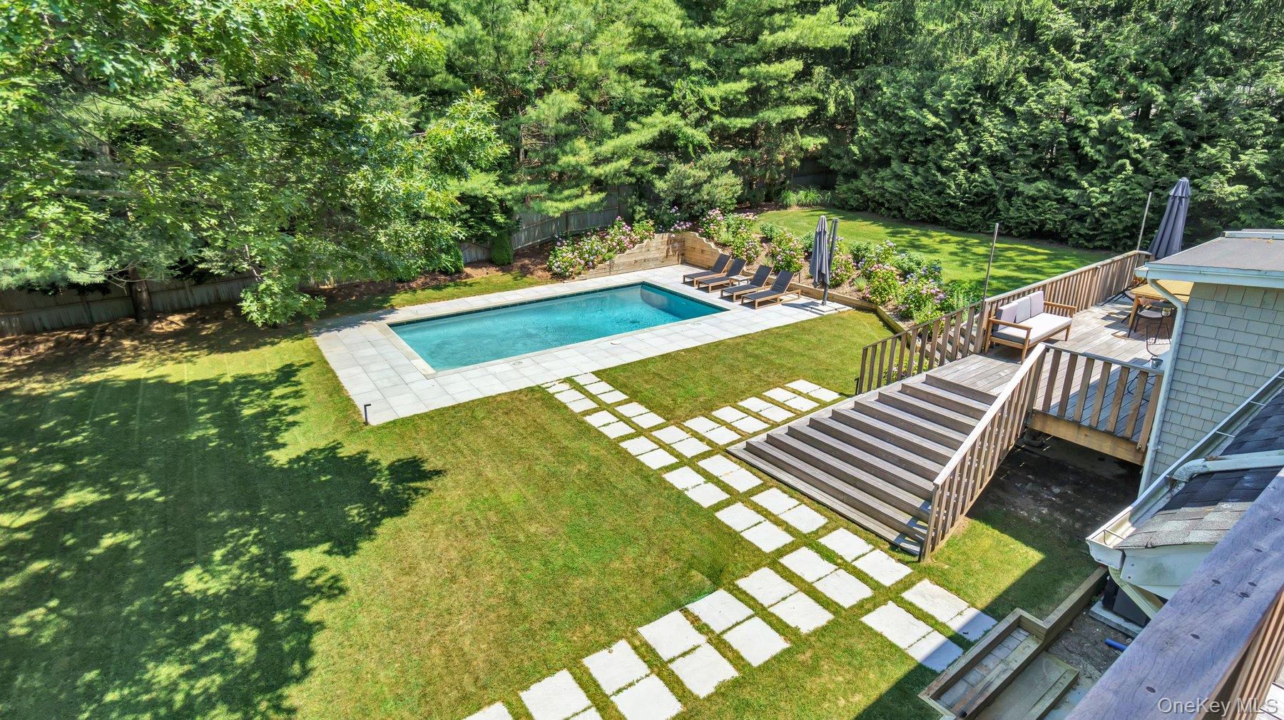 18 Bayview Road Southampton, NY 11968 - Photo 10 of 39