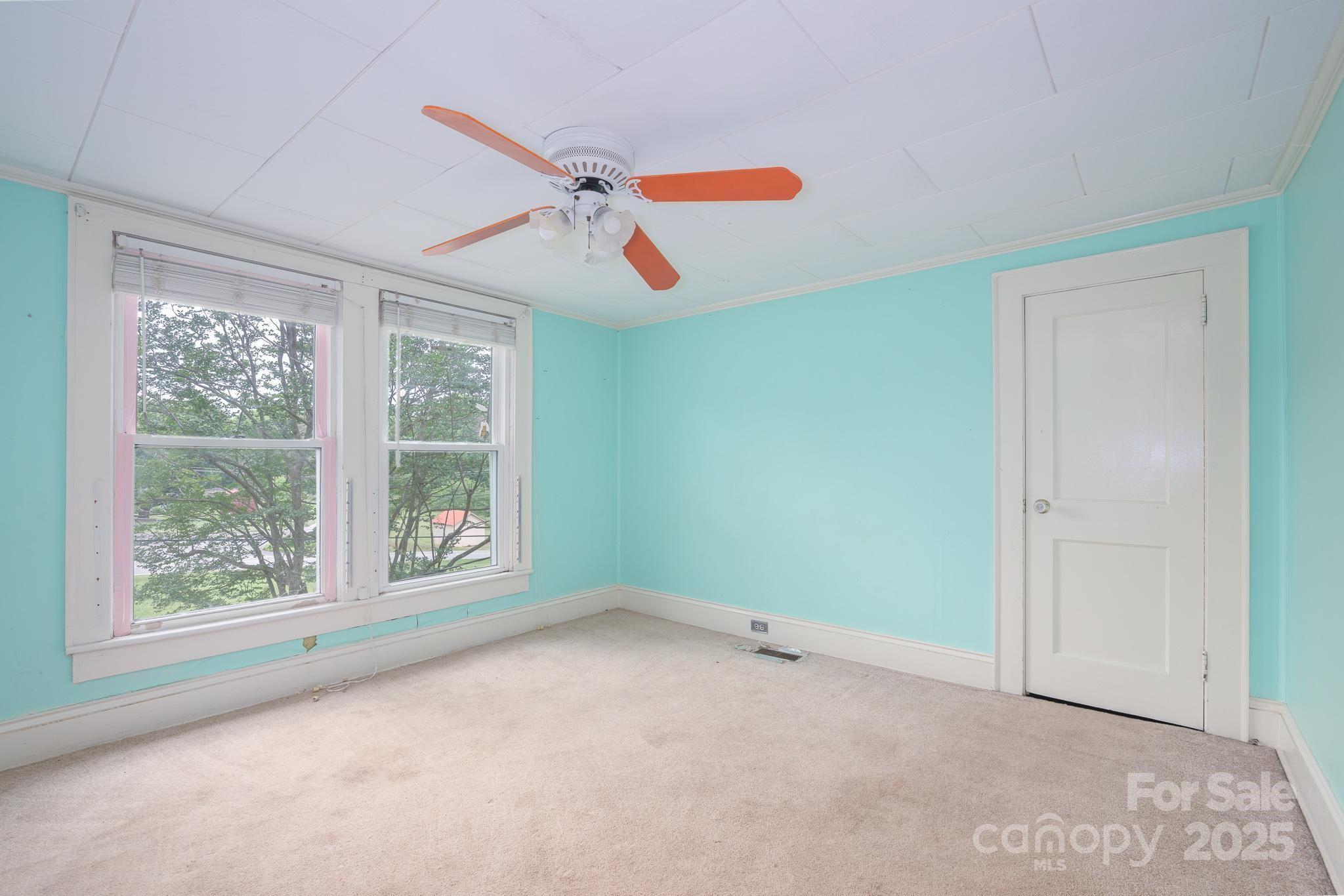 4098 Highway 127 Hickory, NC 28602 - Photo 15 of 31