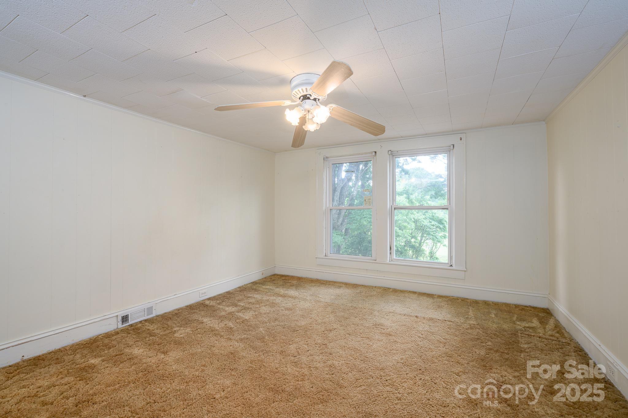 4098 Highway 127 Hickory, NC 28602 - Photo 16 of 31