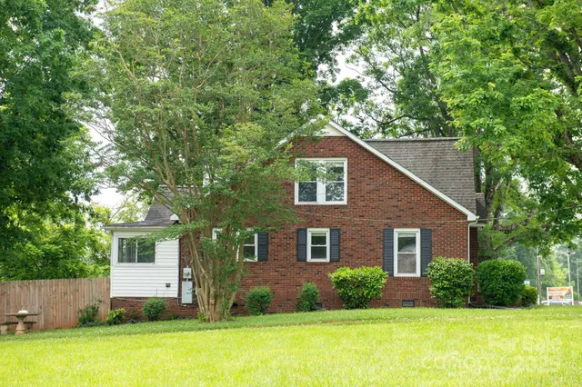 $249,900 | 4098 Highway 127, Hickory, NC 28602