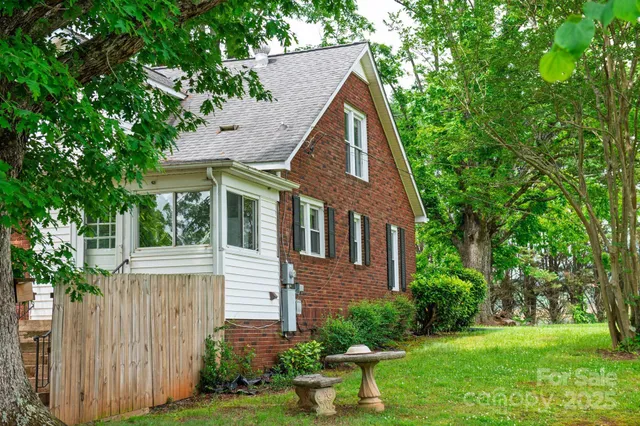 $249,900 | 4098 Highway 127, Hickory, NC 28602
