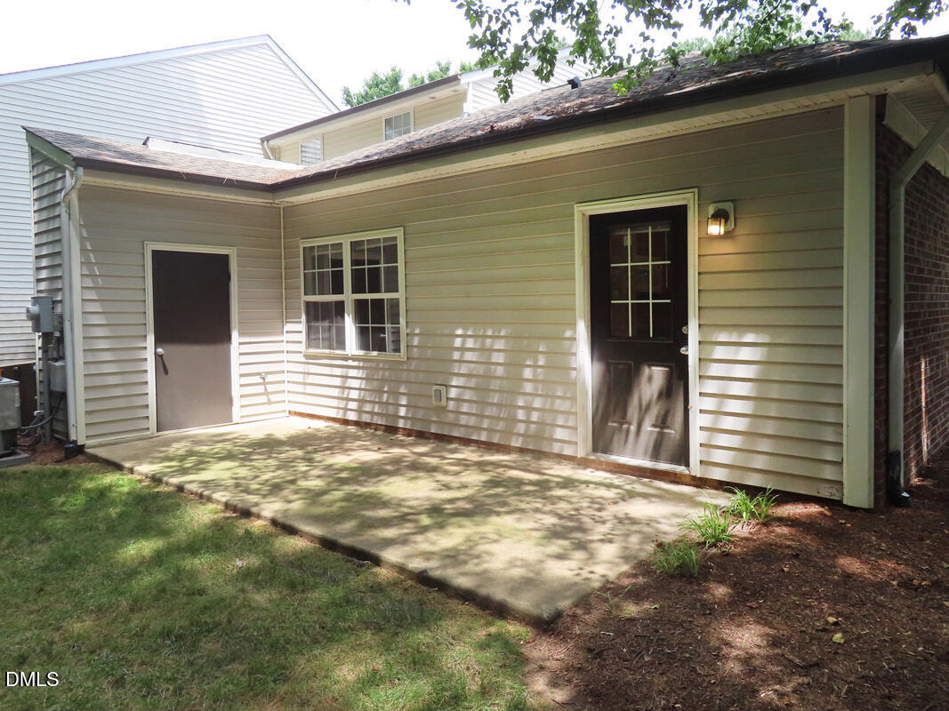 101 Rock Haven Road, Unit E500 Carrboro, NC 27510 - Photo 14 of 19 a front view of a house