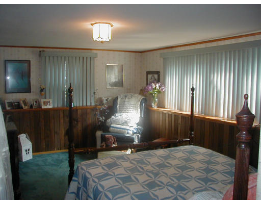 21 Clark Road Peabody, MA 01960 - Photo 4 of 5 Gallery Image 4