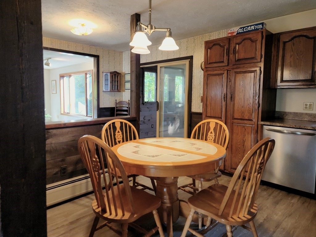 373 Mucciarone Road Franklin, MA 02038 - Photo 9 of 33 Gallery Image 9