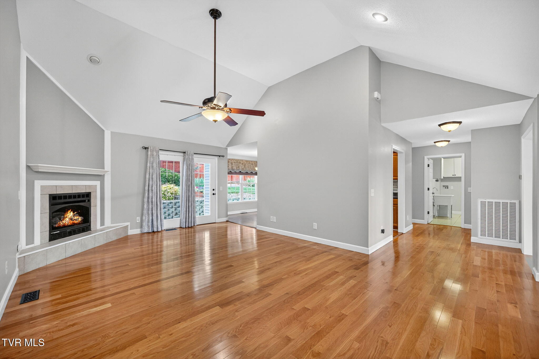 211 Michaels Ridge Boulevard Johnson City, TN 37615 - Photo 14 of 55 211 Michaels Ridge Blvd