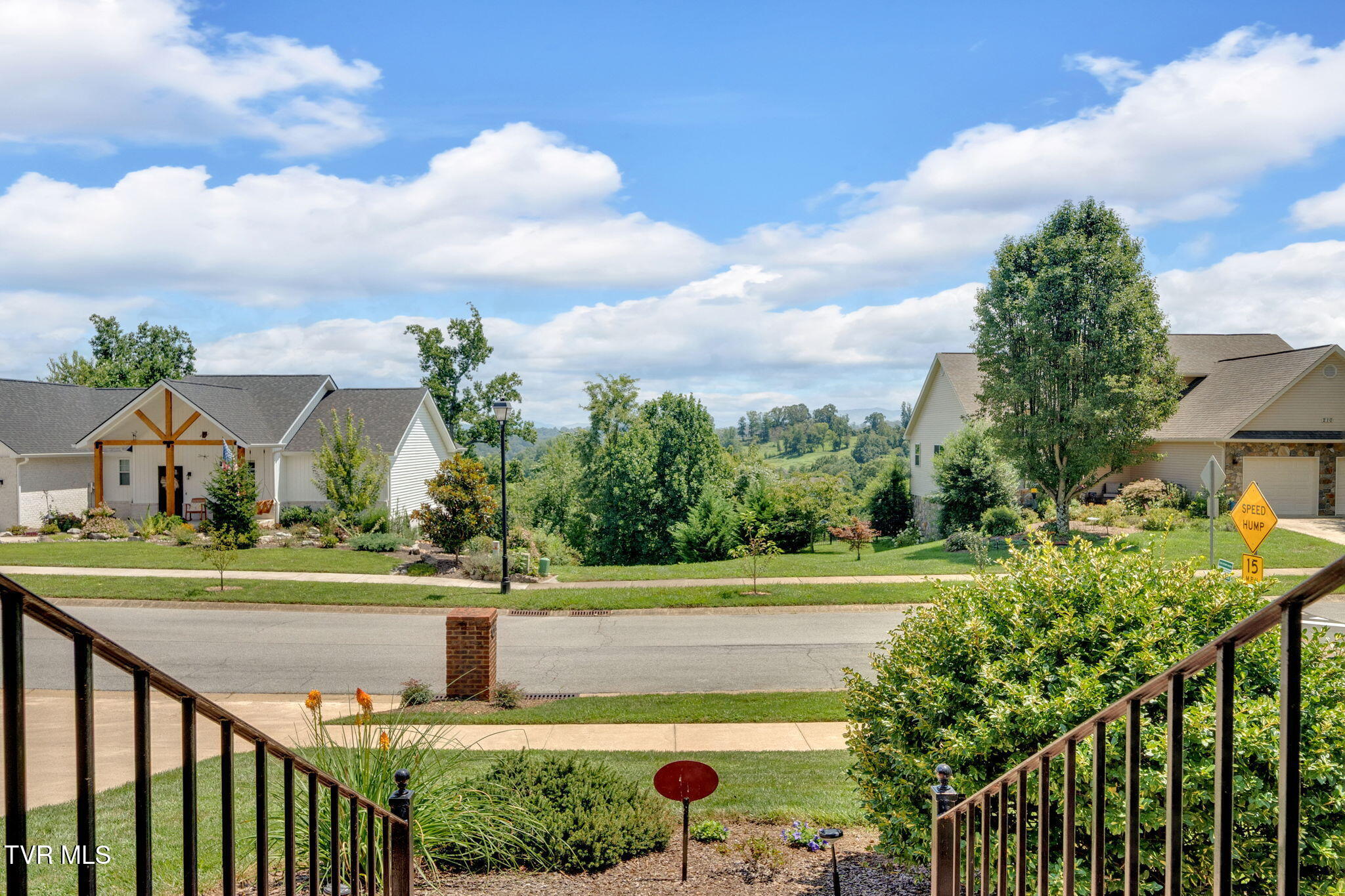 211 Michaels Ridge Boulevard Johnson City, TN 37615 - Photo 2 of 55 211 Michaels Ridge Blvd