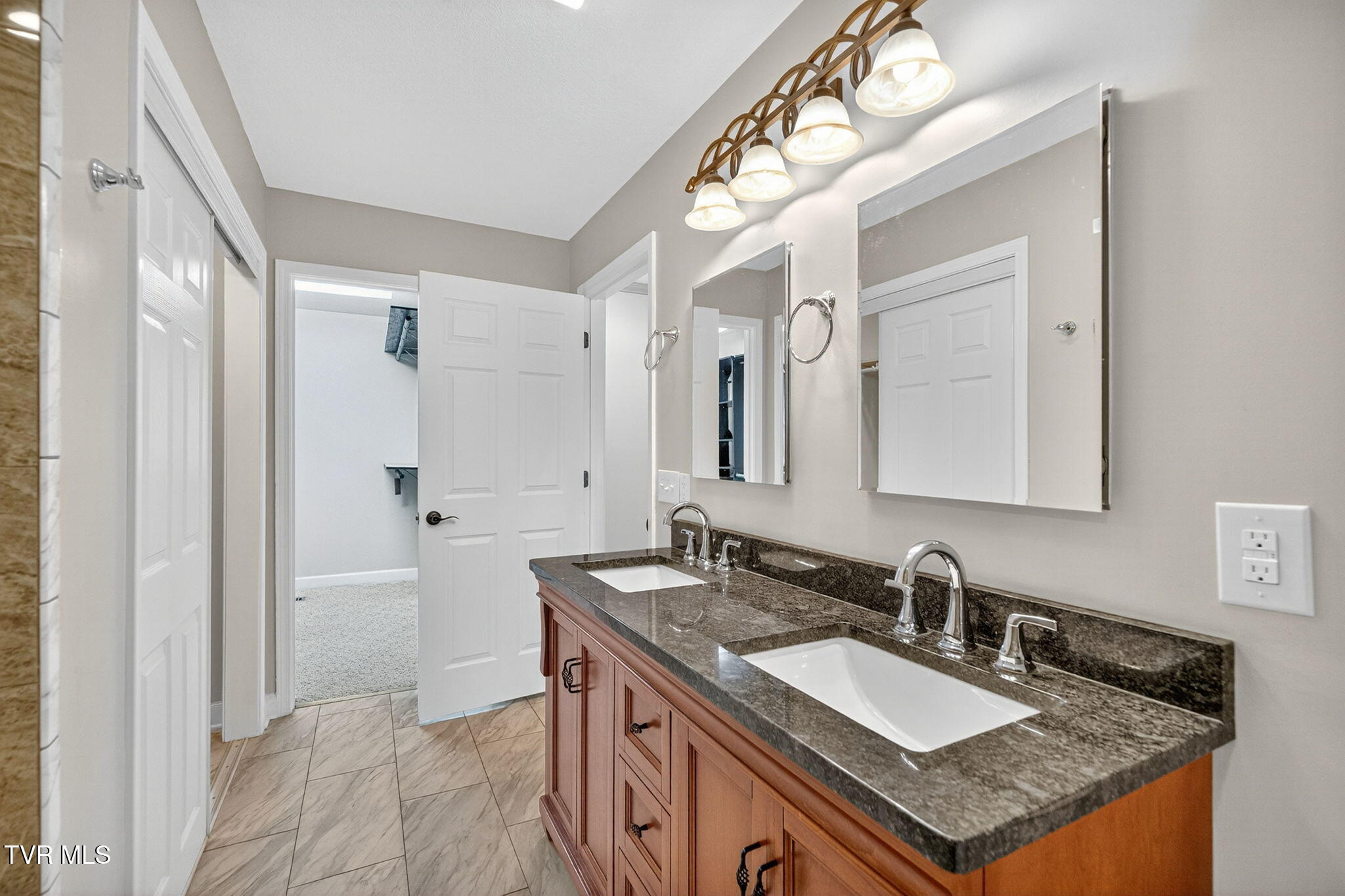 211 Michaels Ridge Boulevard Johnson City, TN 37615 - Photo 24 of 55 211 Michaels Ridge Blvd