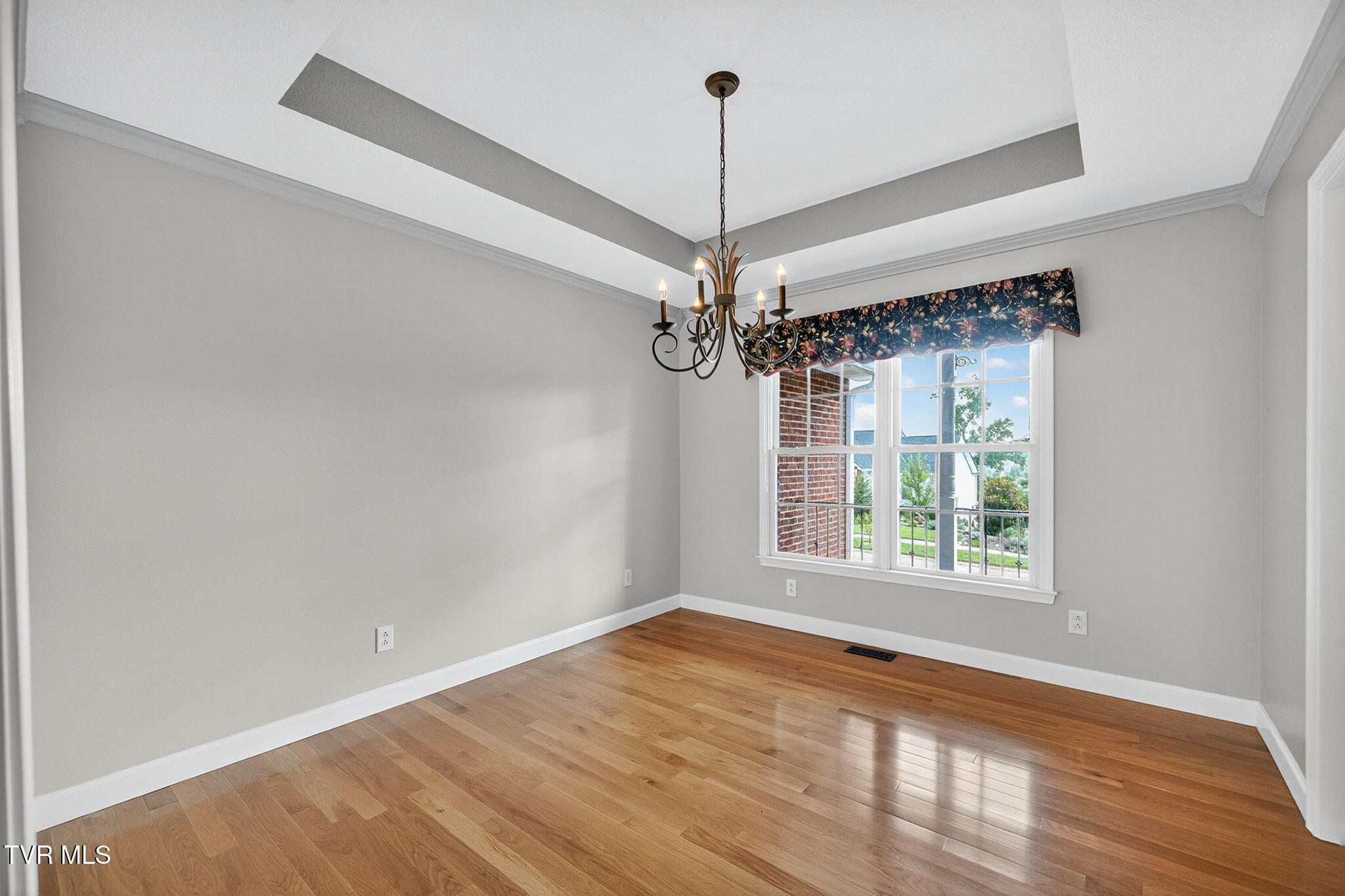 211 Michaels Ridge Boulevard Johnson City, TN 37615 - Photo 8 of 55 211 Michaels Ridge Blvd