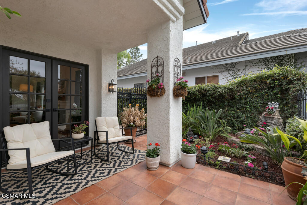 12208 Cherry Grove Street Moorpark, CA 93021 - Photo 9 of 85 12208 Cherry Grove St-HsHProd-66