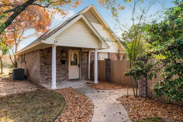 $550,000 | 3900 Chisholm Trail, Salado, TX 76571