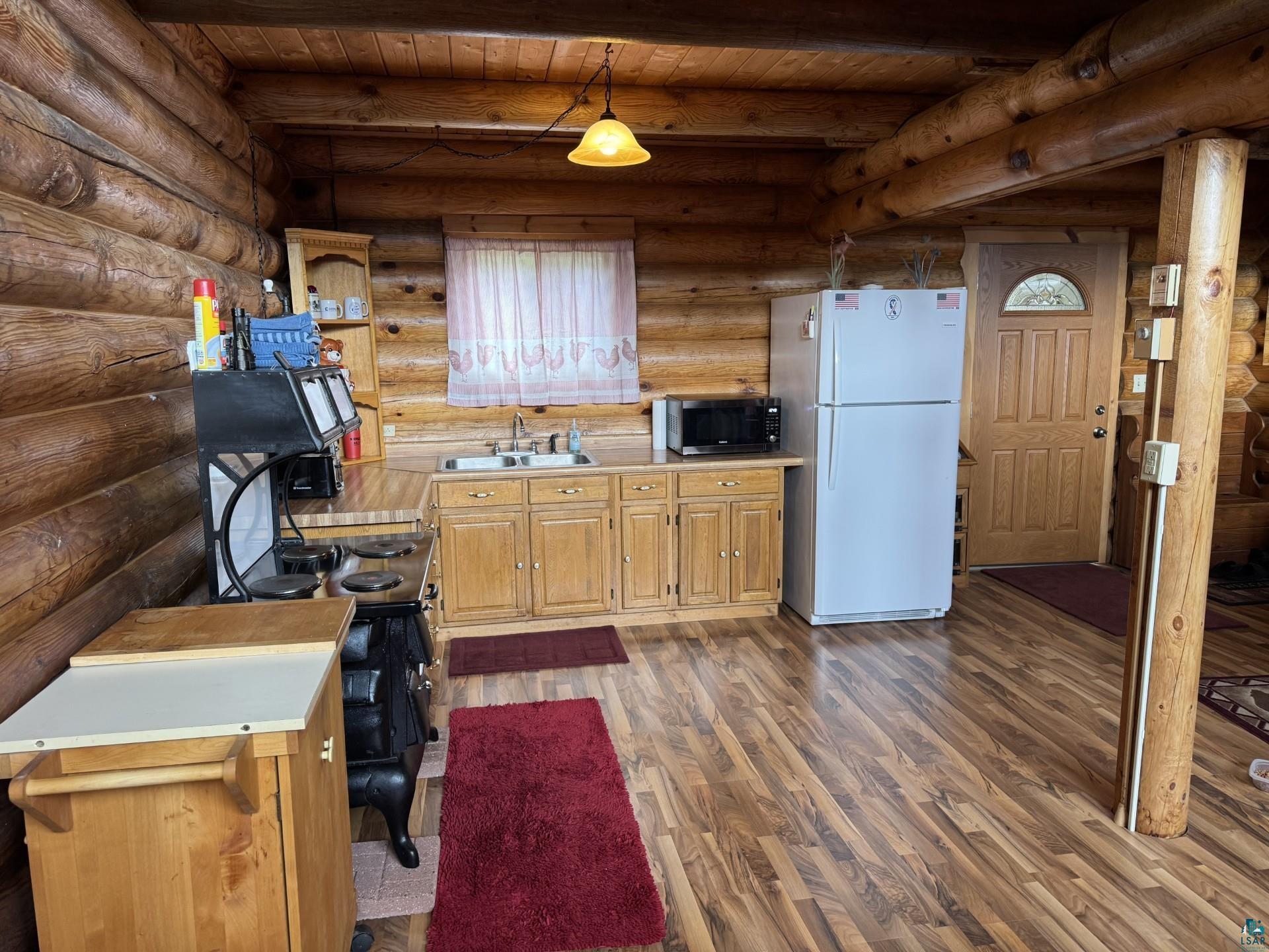 717 Larsmont Road Two Harbors, MN 55616 - Photo 20 of 31 Gallery Image 20