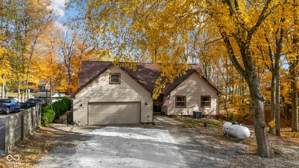 $862,800 | 175 Mill Spring Drive, Coatesville, IN 46121