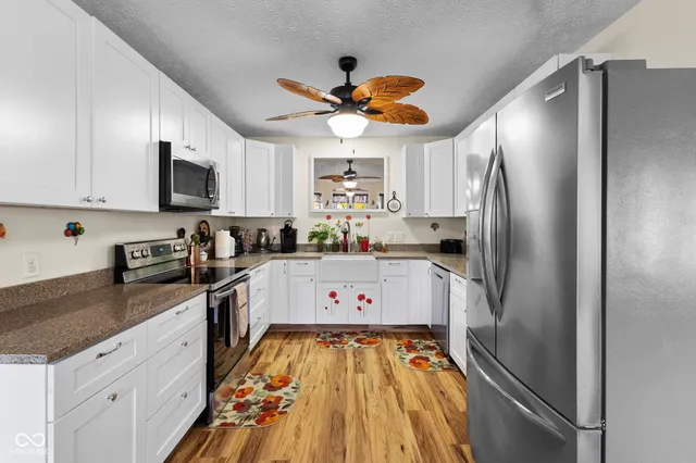 $884,900 | 175 Mill, Coatesville, IN 46121