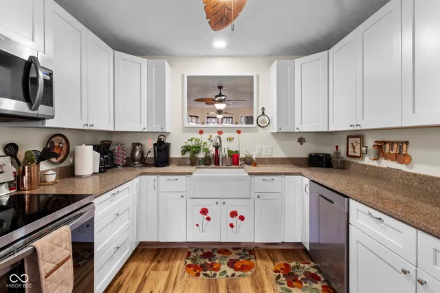 $884,900 | 175 Mill, Coatesville, IN 46121