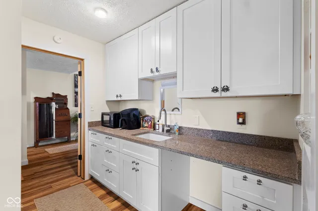 $884,900 | 175 Mill, Coatesville, IN 46121