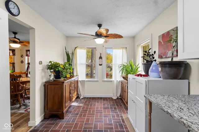 $884,900 | 175 Mill, Coatesville, IN 46121