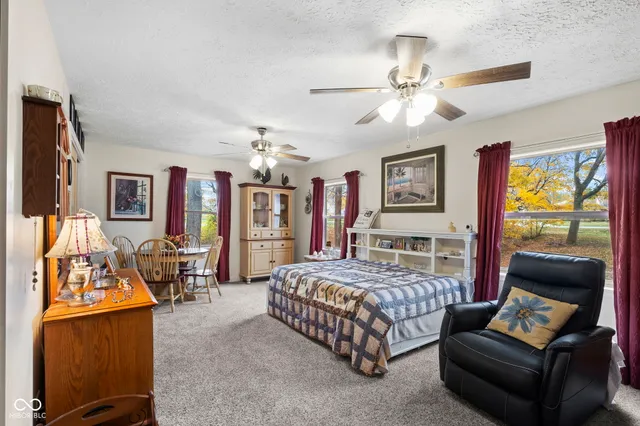 $884,900 | 175 Mill, Coatesville, IN 46121