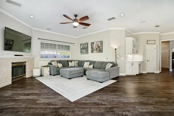 $649,900 | 114 Danielle Drive, Weatherford, TX 76087