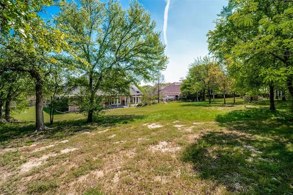 $649,900 | 114 Danielle Drive, Weatherford, TX 76087