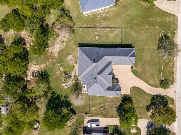 $649,900 | 114 Danielle Drive, Weatherford, TX 76087