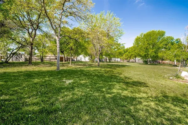 $649,900 | 114 Danielle Drive, Weatherford, TX 76087