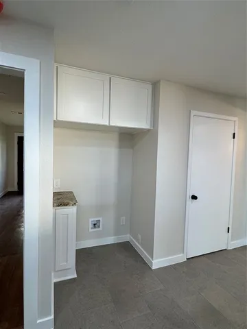 an empty room with closet