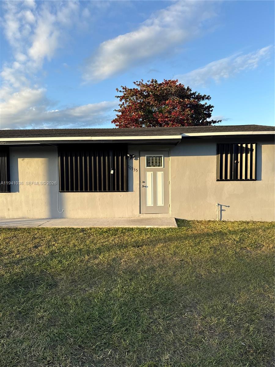 a view of outdoor space