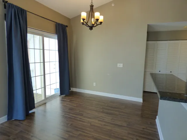 $214,900 | 144 Bertram Drive, Unit L, Yorkville, IL 60560